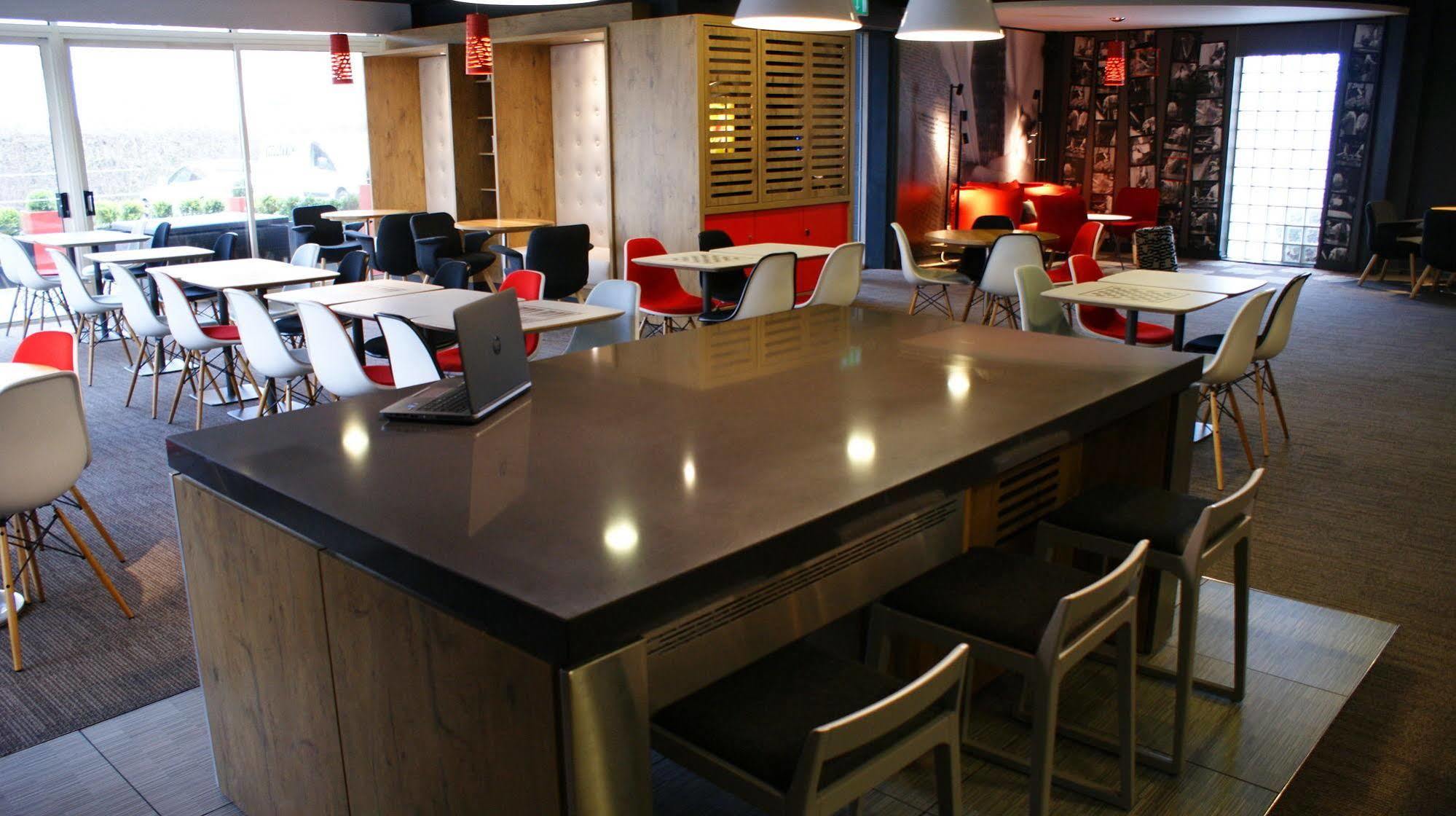 Ibis London Barking Otel Barking  Dış mekan fotoğraf